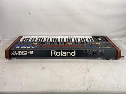 Roland-Juno 6